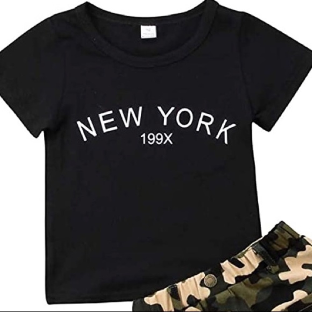 Two Piece Clothes Set - Picture 2 of 3